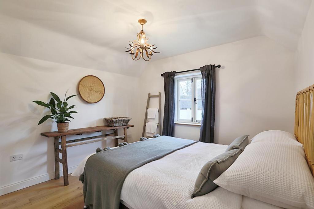 Luxury Cotswold Cottage With Hot Tub In Stow On The Wold! Ngoại thất bức ảnh