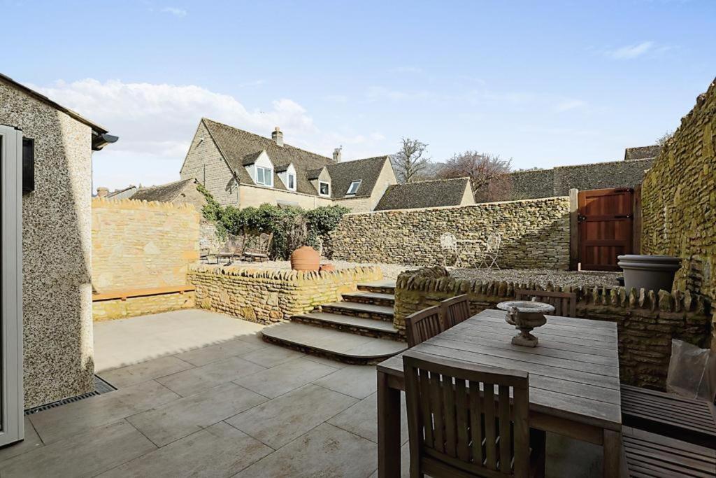 Luxury Cotswold Cottage With Hot Tub In Stow On The Wold! Ngoại thất bức ảnh